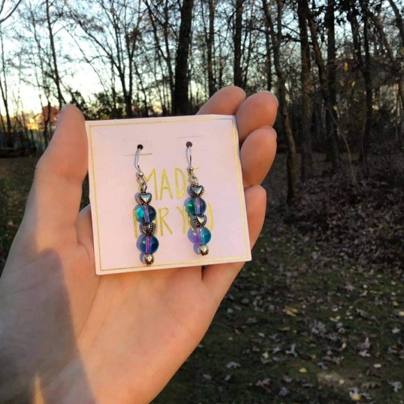 Earrings - Picture 7 of 14